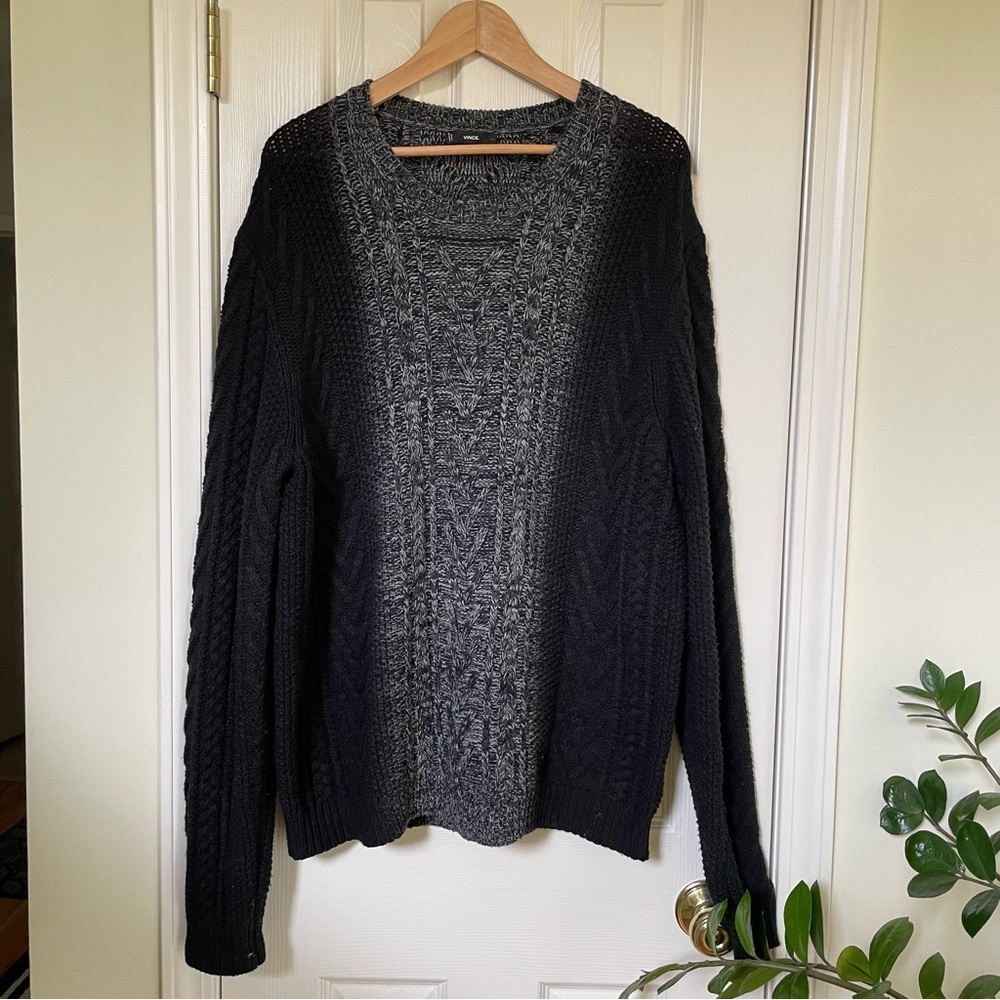 Vince Black and grey cable knit fisherman cashmere blend crew neck sweater L